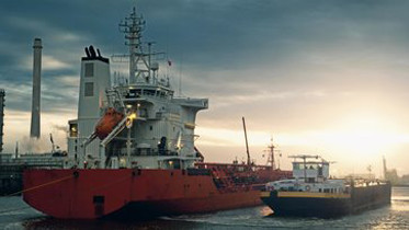 Generatoranlæg og hjælpemotorer til maritim brug